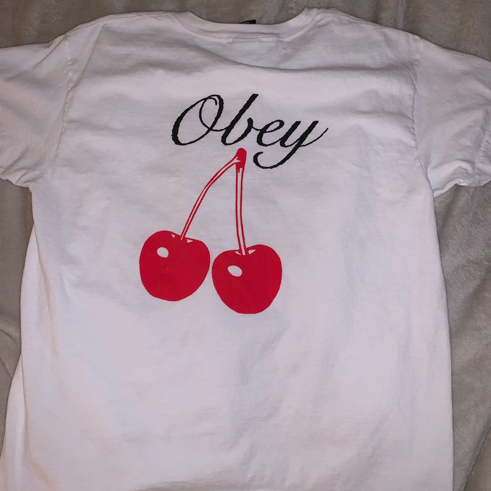 obey t shirt